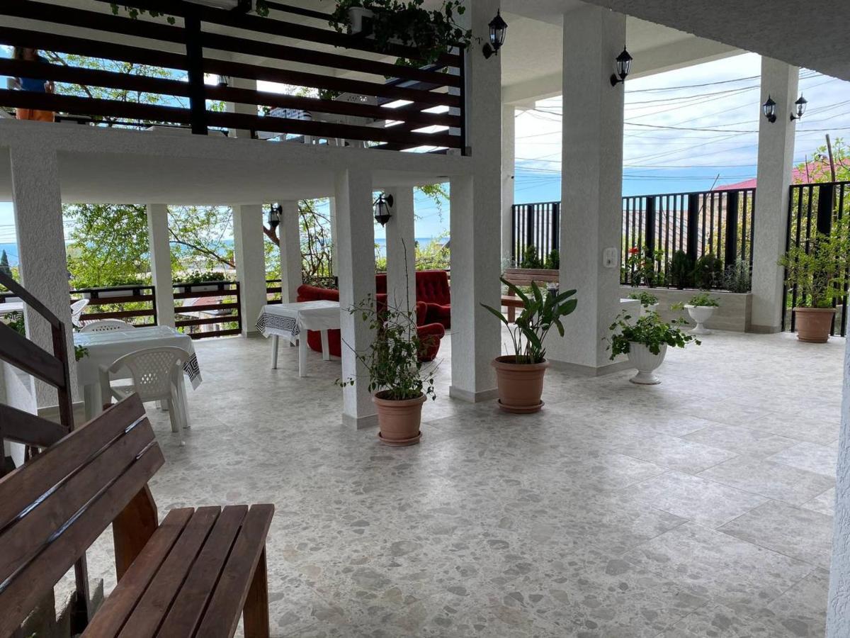 Elida Hotel Gagra Buitenkant foto