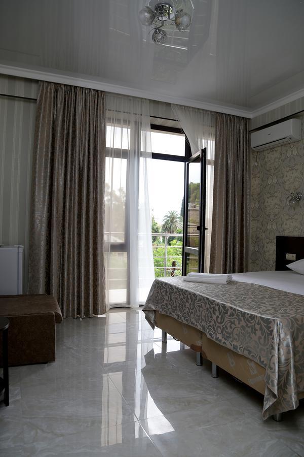 Elida Hotel Gagra Buitenkant foto