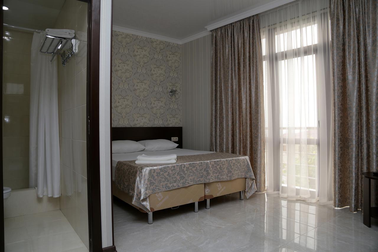 Elida Hotel Gagra Buitenkant foto