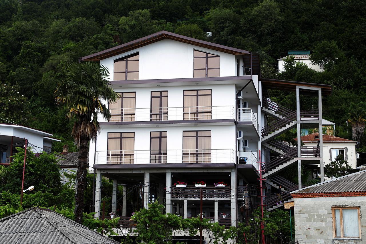 Elida Hotel Gagra Buitenkant foto